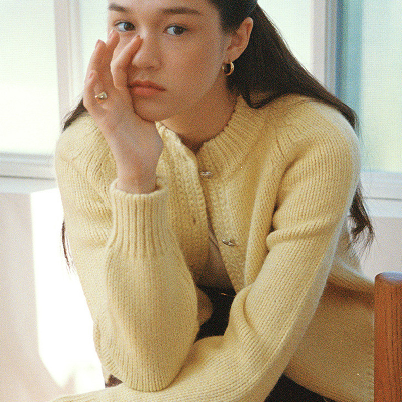 毛衣休闲风直筒型羊毛开衫上衣