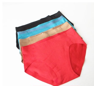 欧迪芬专柜正品纯色一片式无痕三角裤提臀底裤内裤 OB13154吊牌99