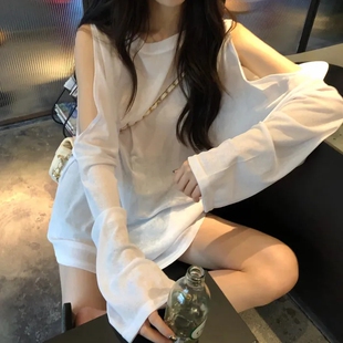 打底衫 复古小心机性感露肩条纹T恤长袖 防晒上衣女潮 2025新款 夏装