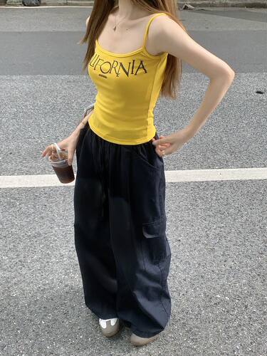甜辣美式黄色吊带女夏季
