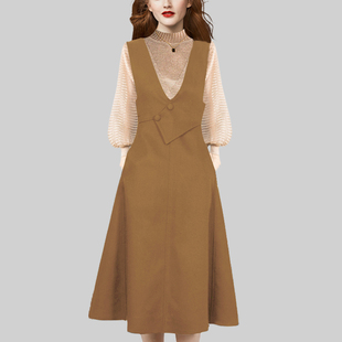 V领背心裙小众纯色连衣裙女2025年秋冬新款 百搭A字裙潮 设计感无袖
