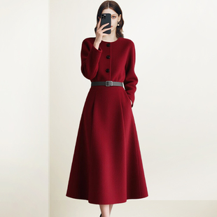 QOOEL高级感时尚大方得体连衣裙2026春季新款轻奢气质通勤中长裙