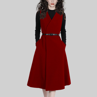 赫本风气质连衣裙时尚套装女2025年冬装新款小黑裙内搭T恤两件套