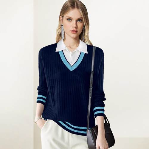 假两件撞色宽松毛针织衫