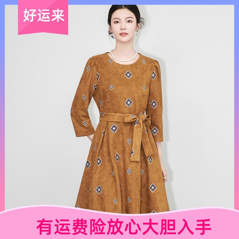 -南油轻奢重工高品女装刺绣麂皮