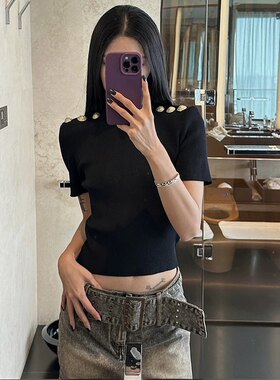 巴尔曼冰丝针织金属扣短款上衣修身包臀显瘦半身裙约会气质套装