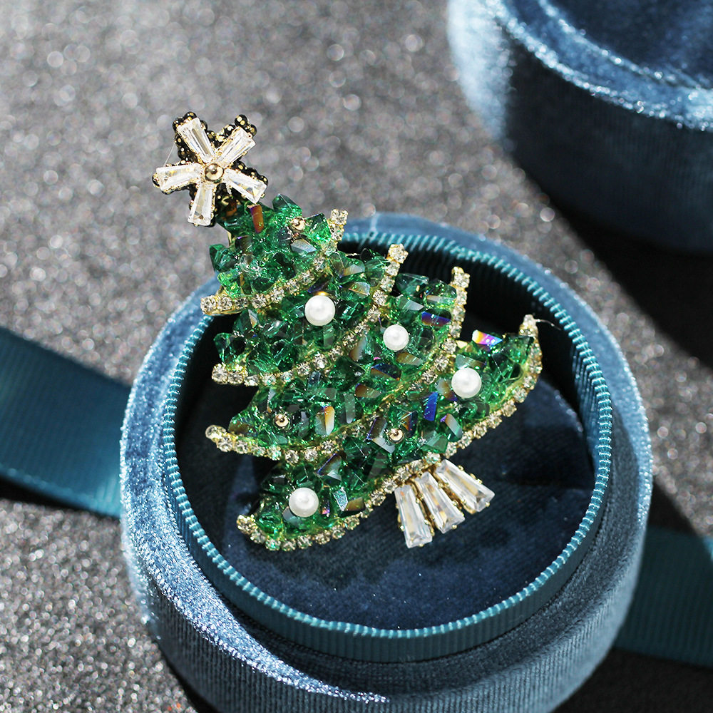 圣诞节新品人造水晶两色圣诞树胸针手工贴钻节日别针配饰女款胸花