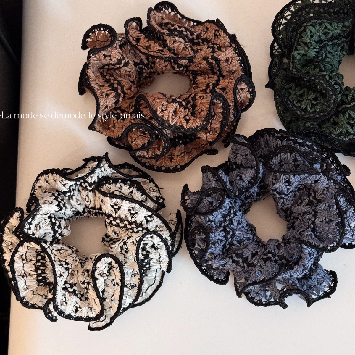 韩系编织花纹大肠发圈高级感镂空双层木耳边头绳大号花边皮筋头花