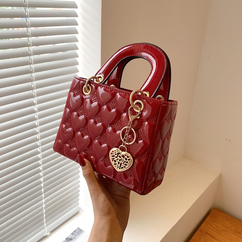 高级感手提小包包女2025韩版时尚绣线爱心女包百搭单肩斜挎戴妃包,箱包皮具/热销女包/男包,通用款女包,淘宝优惠券,粉丝福利购,淘宝优惠卷