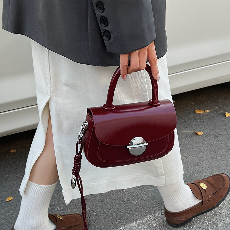 小众质感复古手提包包女2025新款秋冬单肩包高级感时尚斜挎小方包,箱包皮具/热销女包/男包,小方包,淘宝优惠券,粉丝福利购,淘宝优惠卷