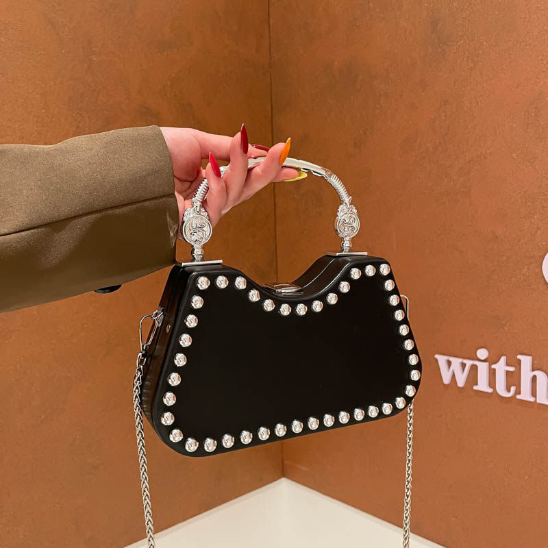 小众设计感百搭ins斜挎包包女2026新款潮时尚铆钉链条盒子小方包,箱包皮具/热销女包/男包,通用款女包,淘宝优惠券,粉丝福利购,淘宝优惠卷