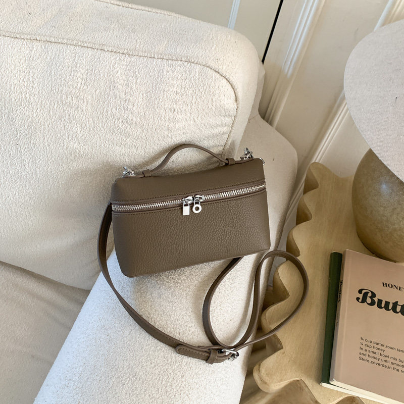 极简风小包包女2025新款韩系高级感单肩斜挎包迷你百搭手拎饭盒包,箱包皮具/热销女包/男包,小方包,淘宝优惠券,粉丝福利购,淘宝优惠卷