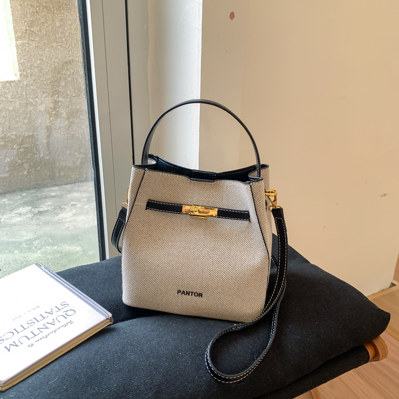 韩国小众简约水桶包手提包