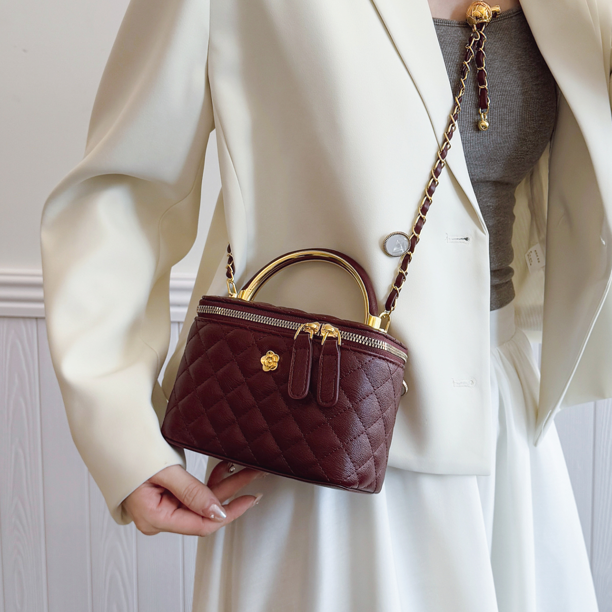 斜挎包超火爆款盒子小方包