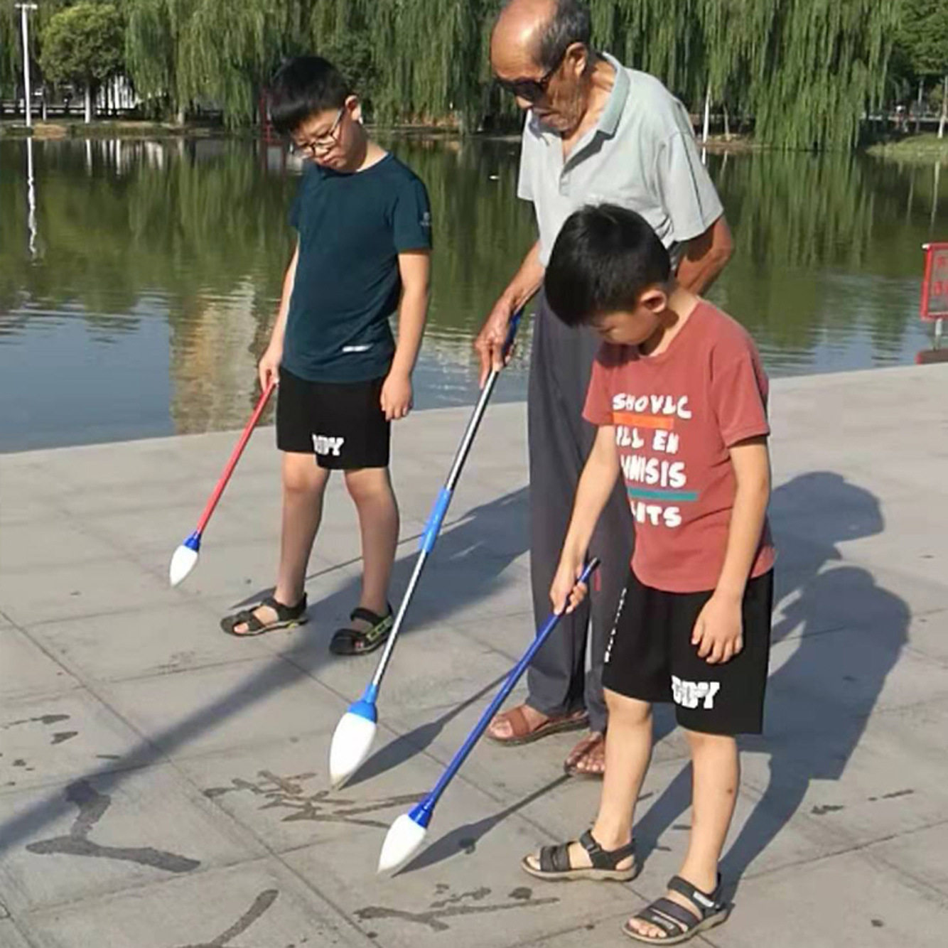 老年人地书笔可收缩可更换笔头海绵笔书法老人健身笔广场蘸水毛笔