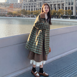 绿色格子牛角扣毛呢外套女2025冬季新款复古气质小个子呢子大衣潮图片