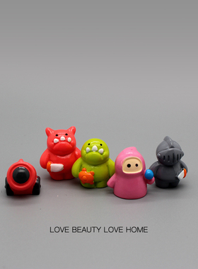 好无聊！摆几只小士兵怪兽疗伤治愈电脑桌面日式工位办公桌小摆件