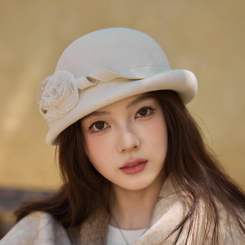 25花朵网纱羊毛呢贝雷帽女秋冬帽子法式复古赫本白色毡帽千金礼帽