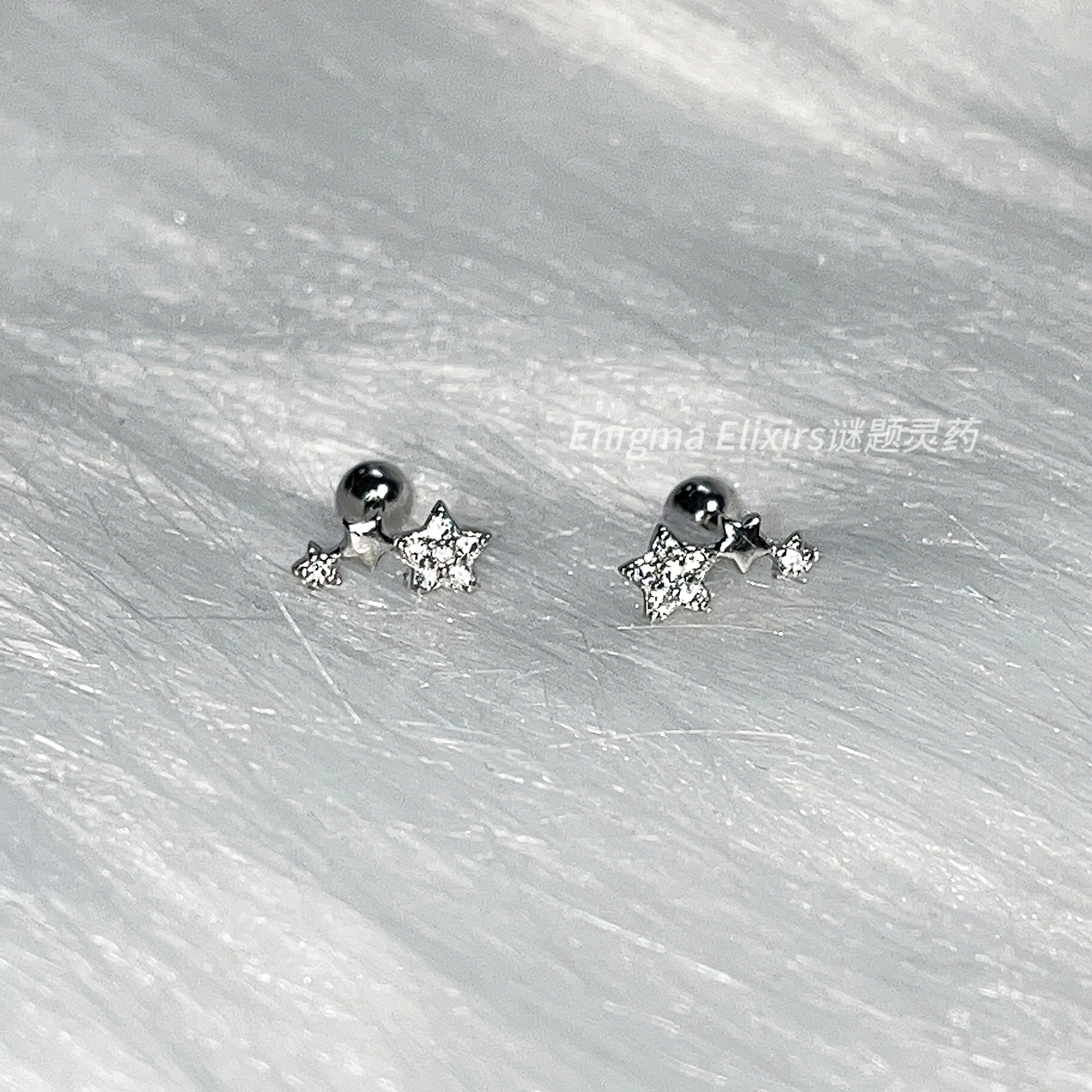 推荐必入三颗星星耳骨钉镶钻免摘