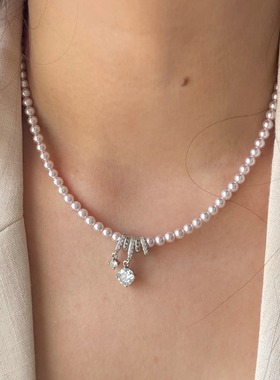 曼塔玫瑰色施家珍珠项链女2025年新款高级感轻奢小众锁骨链时尚