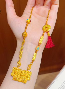 女沙金饕兽面方牌编织吊坠项链