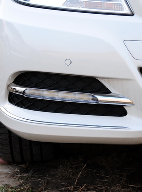 专用于奔驰C180 C200 C260 E200 E260 E300L日行灯 LED日间行车灯