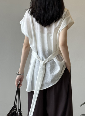 言双 法式设计感侧开衩衬衫女夏季气质修身百搭收腰小衫上衣82552