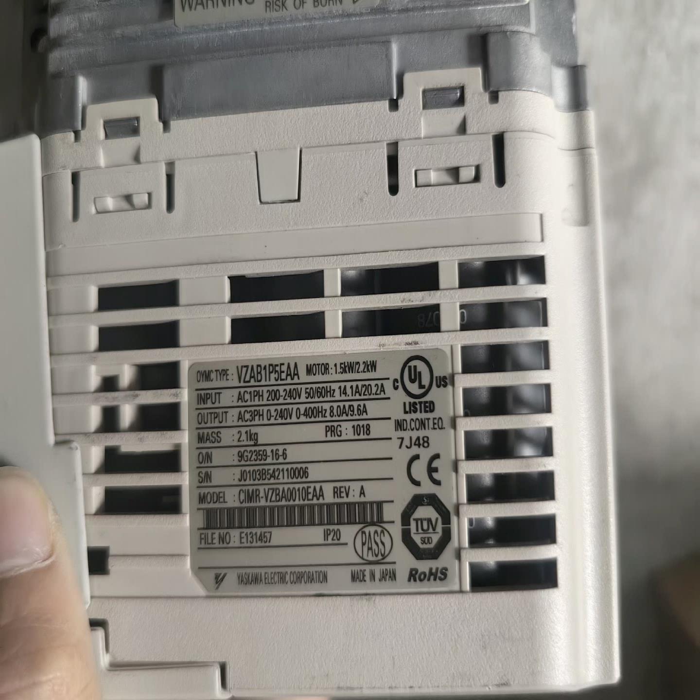 安川V1000变频器 1522 220V VZAB1P(念奴配件）