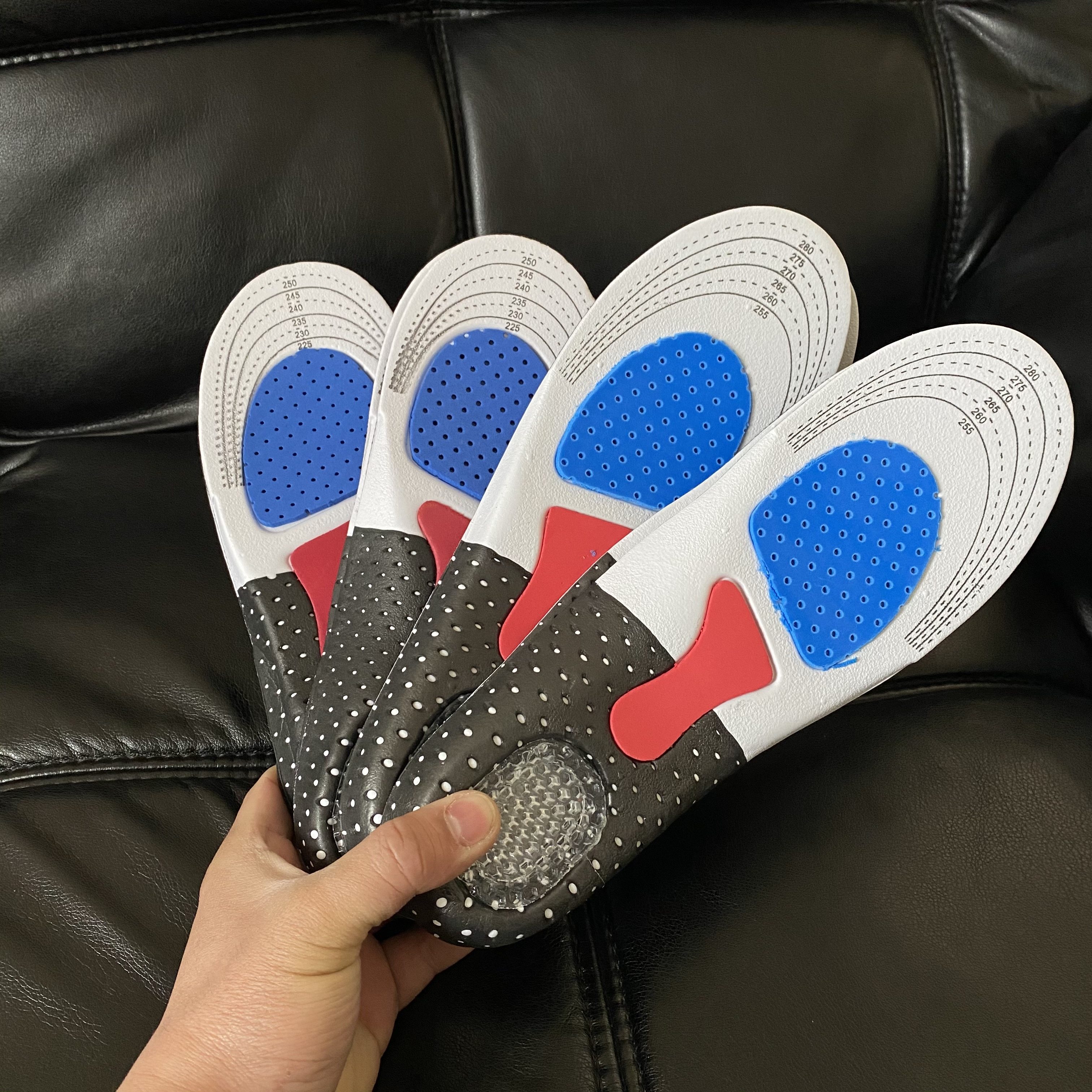 外贸工厂尾货碳化透气摩擦专业全脚掌减震男女裁剪鞋垫