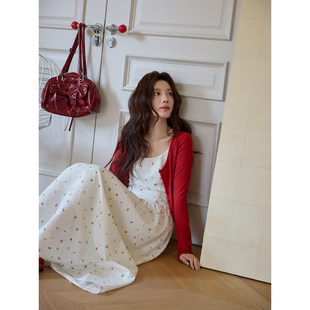 吵吵家韩系白色碎花吊带连衣裙女2026春季休闲修身气质A字长裙