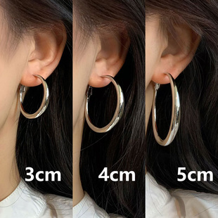冷淡风银色大圆圈素圈耳环女新款夸张高级感耳钉圈圈耳饰粗圈耳圈