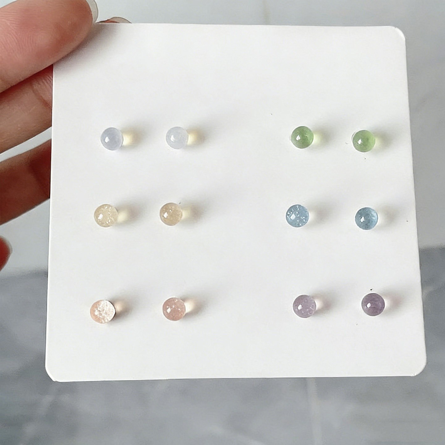 彩色水晶球耳钉女多色圆珠耳饰时尚简约小巧玻璃小糖豆树脂耳环