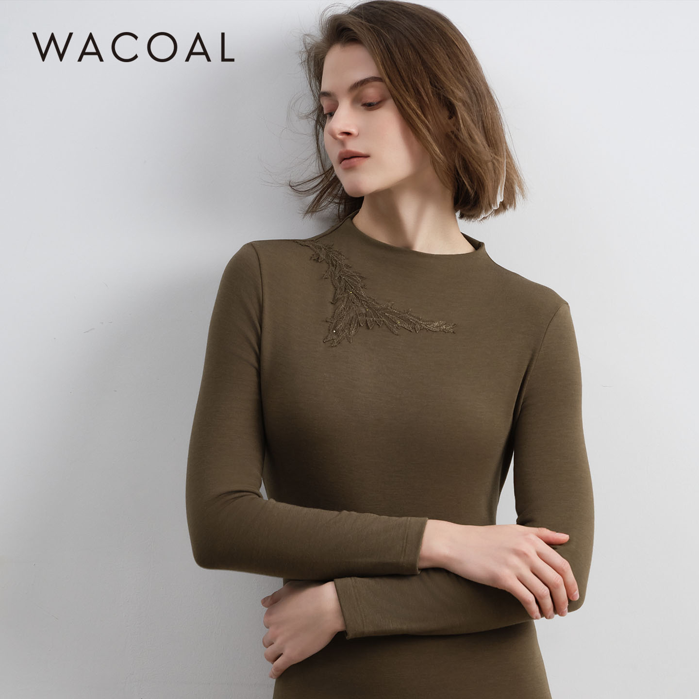 华歌尔含桑蚕丝抗静电高领保暖衣