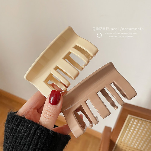 秦哲饰品洗澡抓夹日韩风