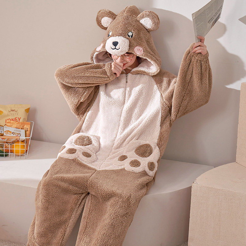 可爱小熊连体睡衣女秋冬款珊瑚绒少女网红风冬季加厚法兰绒家居服
