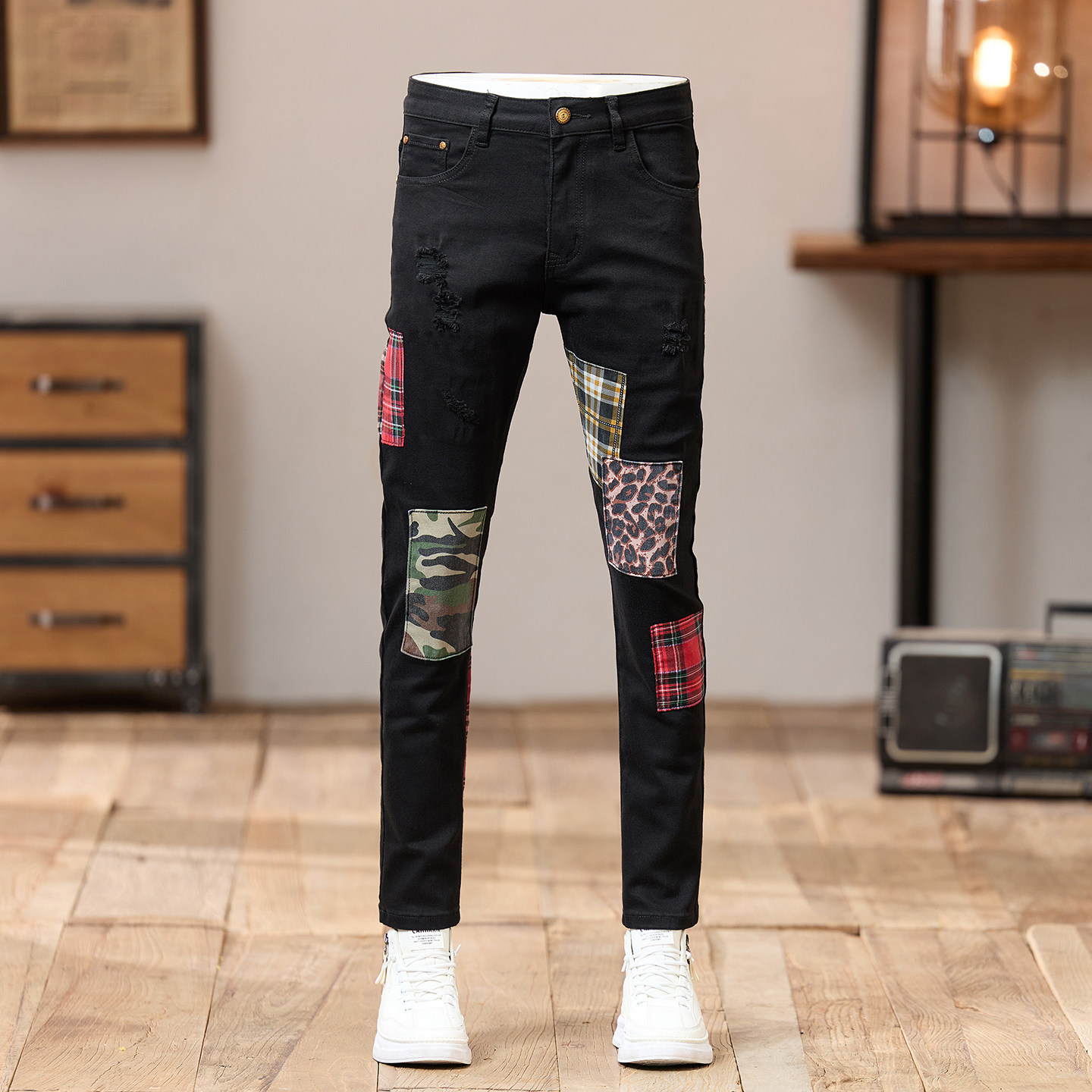 春秋中青年潮牌黑色牛仔裤男破洞补丁拼接修身小脚长裤痞帅美式