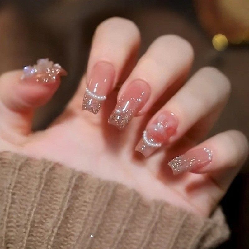 2026年新款儿童美甲穿戴甲感中长款变色珍珠兔24片假指甲贴片,彩妆/香水/美妆工具,美甲工具,淘宝优惠券,粉丝福利购,淘宝优惠卷