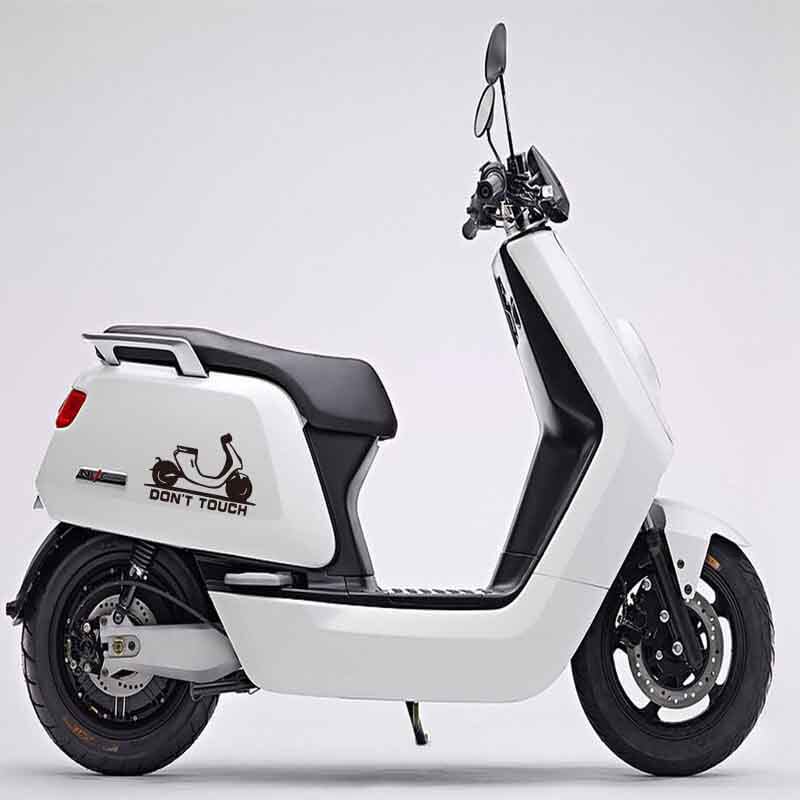 小牛niu 创意摩托电动车别碰我的车车身剪影个性装饰反光镭射贴纸