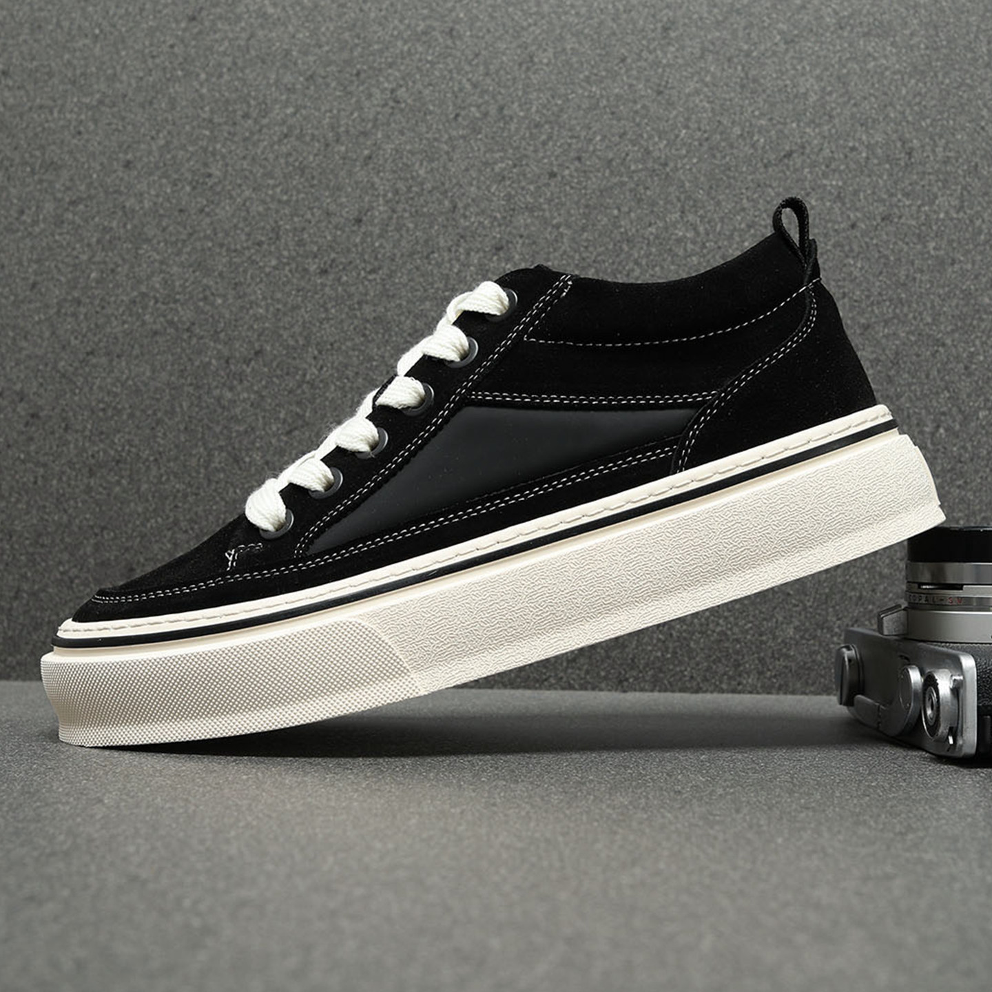 翻毛皮男鞋冬季2025新款真皮休闲鞋男厚底百搭磨砂皮中帮板鞋男款