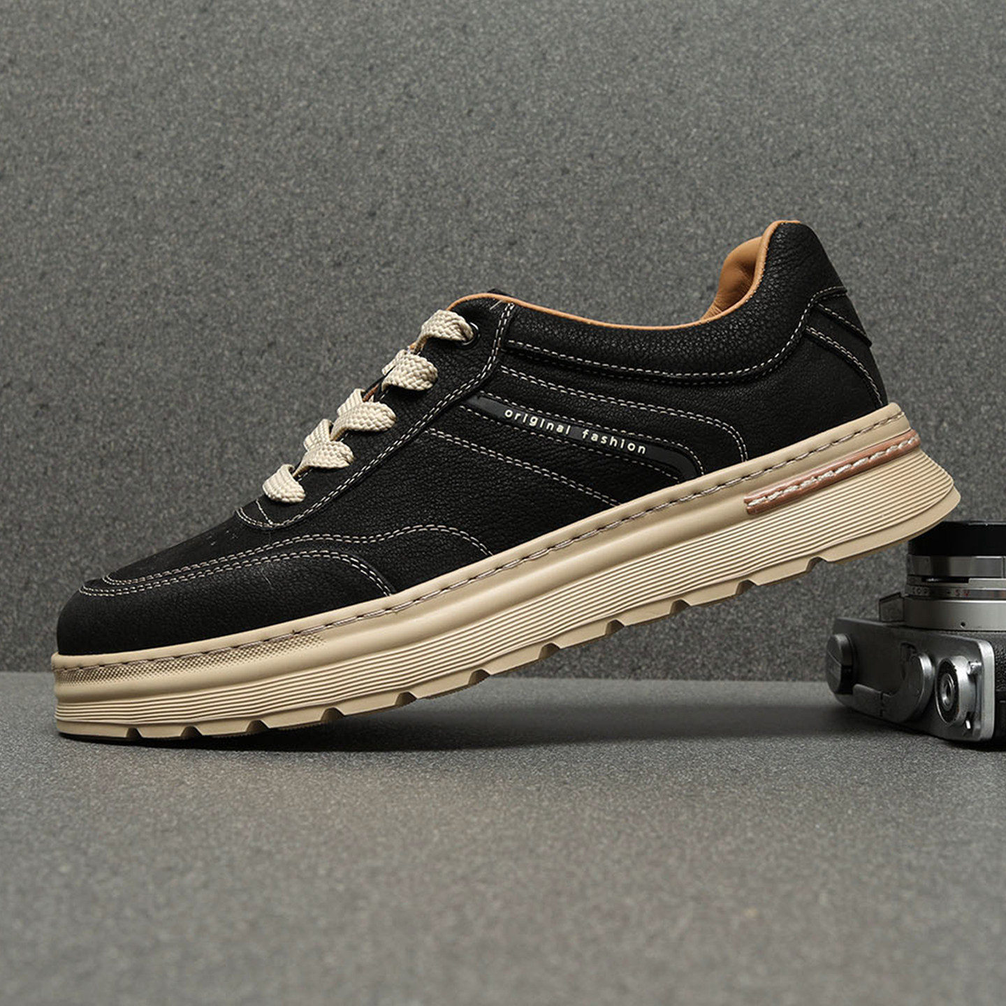 头层牛皮板鞋男款2025秋季新款真皮休闲鞋男轻便防滑工装风鞋子男