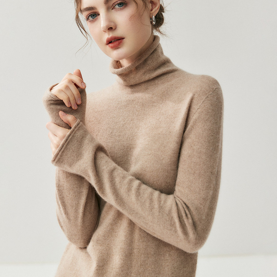 堆堆领宽松羊毛无缝打底衫