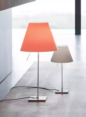 意大利进口Luceplan Costanzina 现代卧室书房可调光台灯D13pi