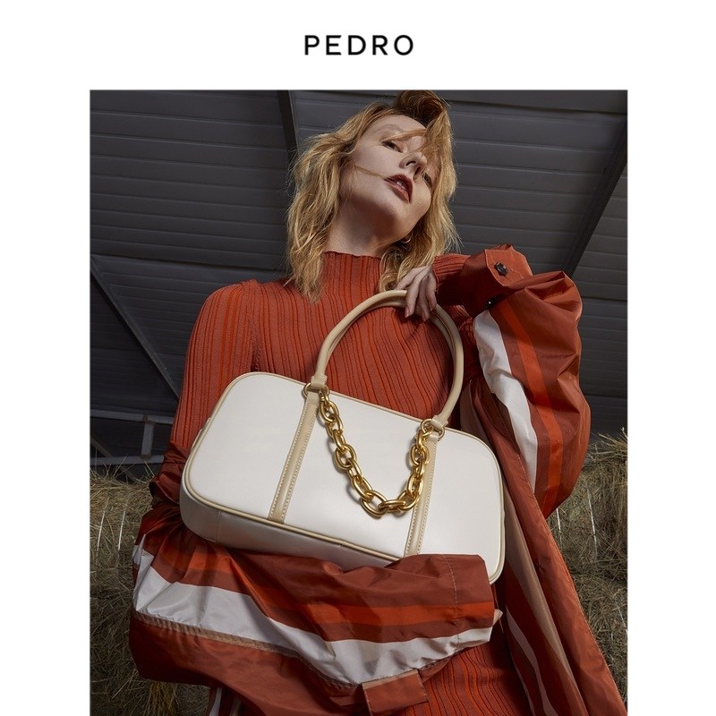 PEDRO波士顿包21新款女包粗链条单肩包学院风JK包PW2-55210030