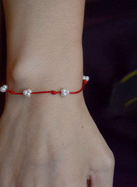 原创精致珍珠红绳手链女复古小众高级感编织手绳饰品北柠纪新年