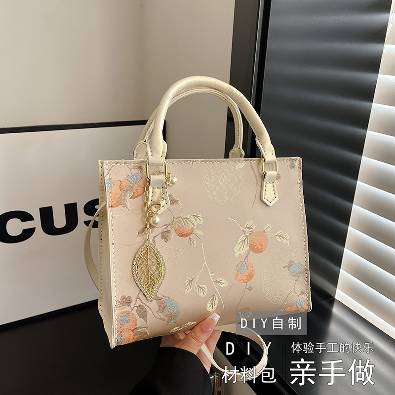 非遗国风刺绣大容量托特包