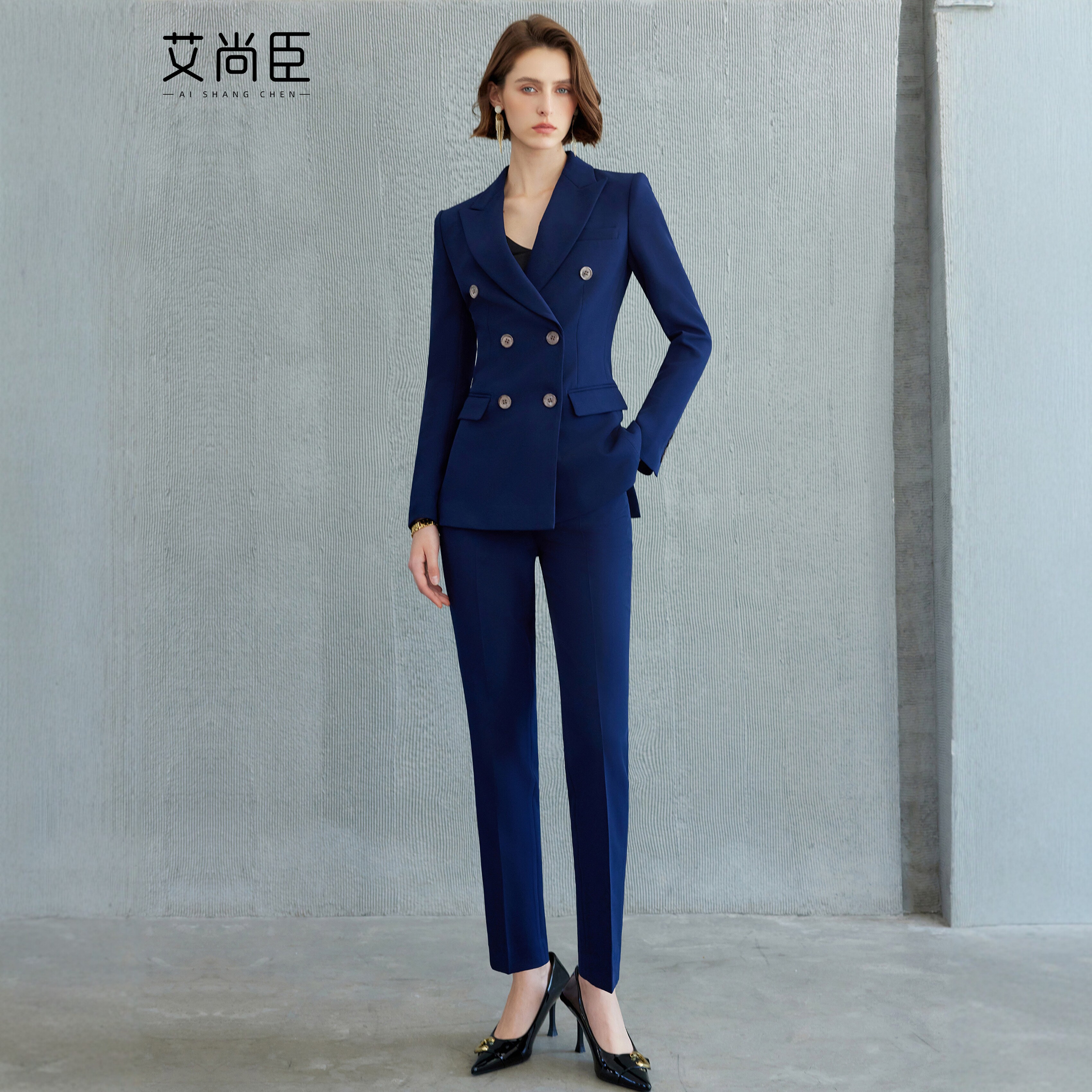 藏蓝色高端西服职业正式场合正装