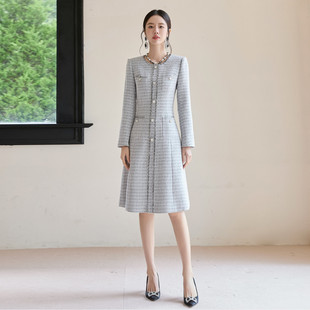 早春浅灰色粗花呢小香风加厚连衣裙女长袖高级感轻奢气质宴会礼服