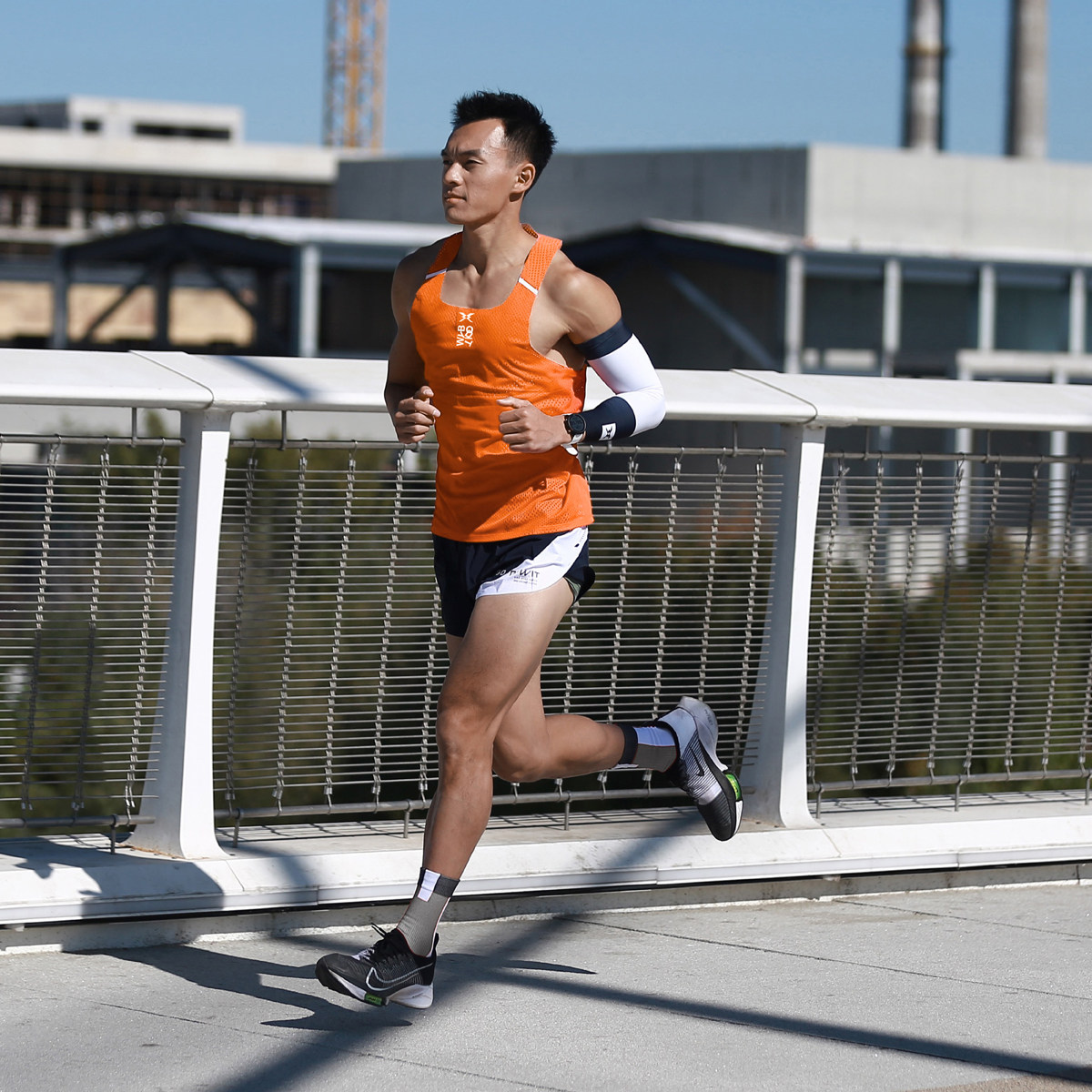 身体智慧BODYWIT男天翼马拉松跑步背心大网孔速干超轻运动透气