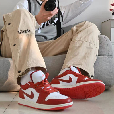 耐克女子舒适低帮运动板鞋