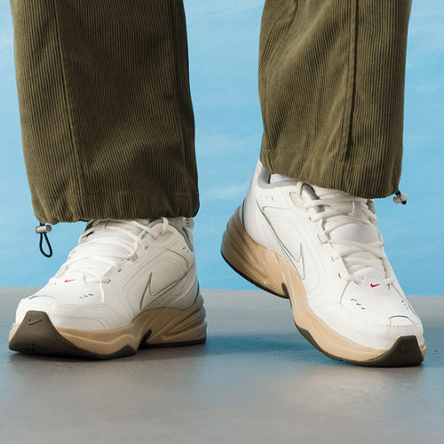 Nike耐克低帮系带休闲鞋